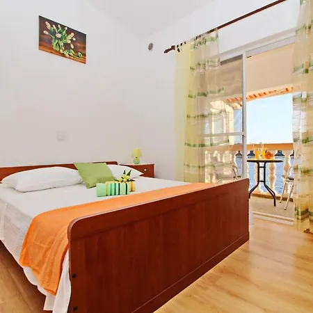 Senija - Comfort Two Bedroom With Terrace And Sea View Lavander Apartment *