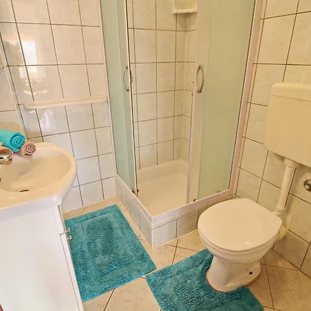 Apartment Senija - Comfort Two Bedroom With Terrace And Sea View Lavander *